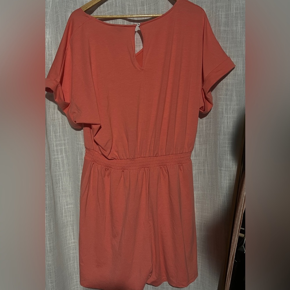 ✨ Express Romper ✨ - Picture 3 of 5